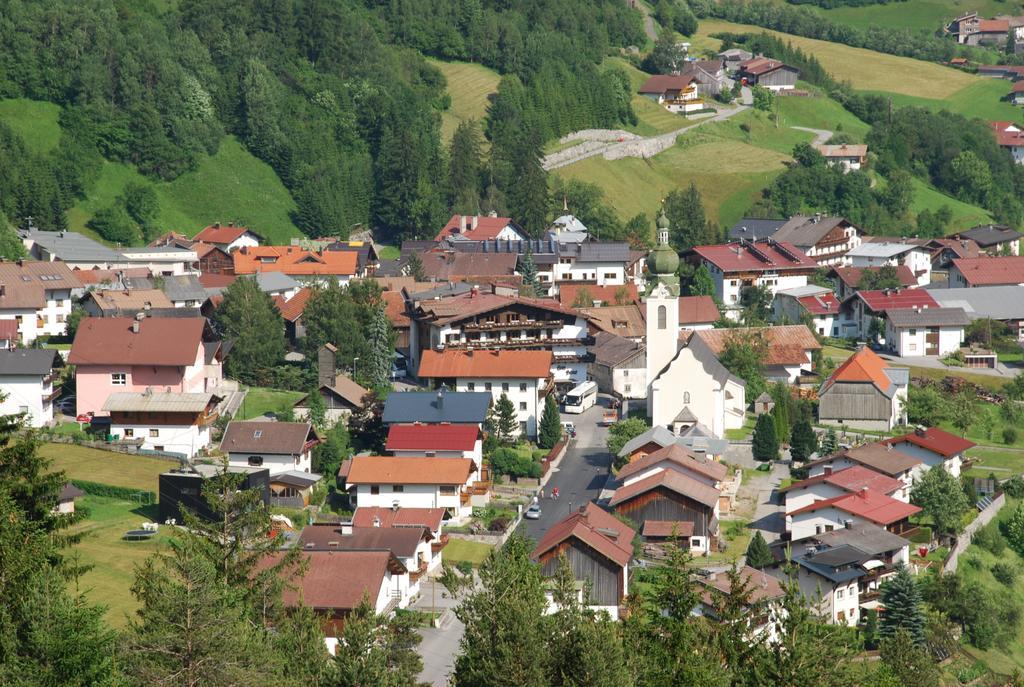 Апартаменты Haus Schimpfoessl Флирш Экстерьер фото