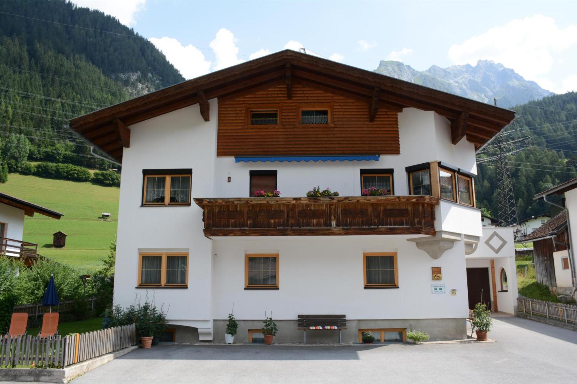 Апартаменты Haus Schimpfoessl Флирш Экстерьер фото