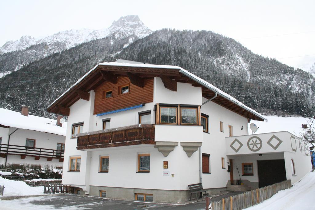 Апартаменты Haus Schimpfoessl Флирш Экстерьер фото